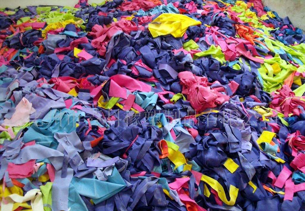 乳膠碎片的奧秘 從橡塑原料到環保新應用